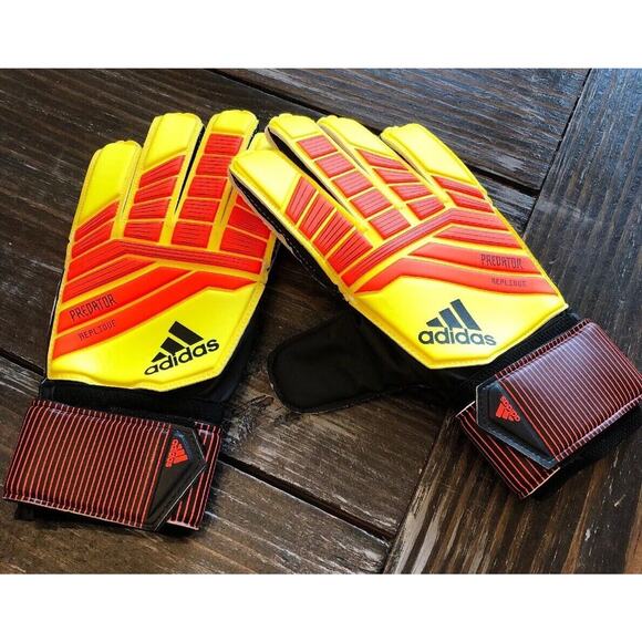 Adidas Goalkeeper Goalie Gloves Predator Replique Soccer CW5600 Mens Size 8 - Picture 4 of 12